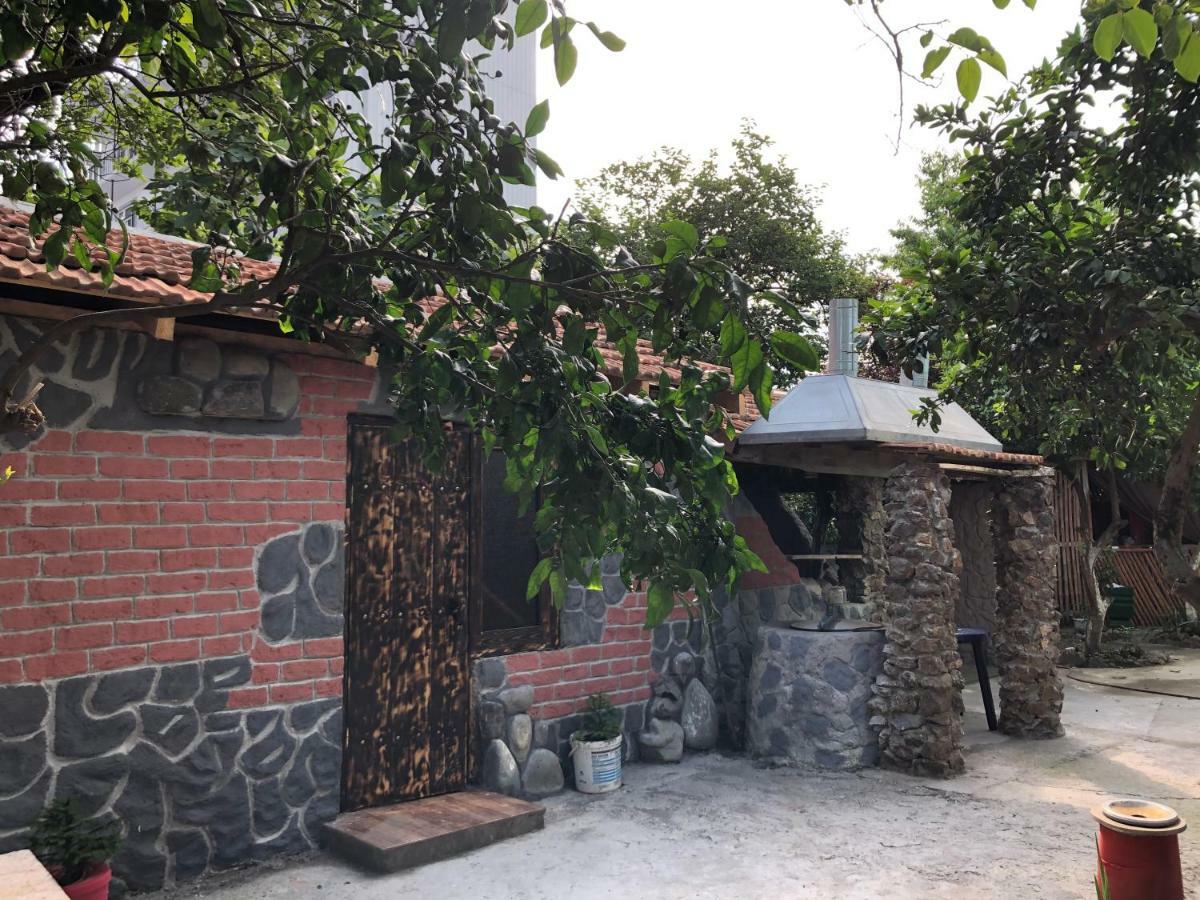Mzeos House Hotel Batumi Exterior photo